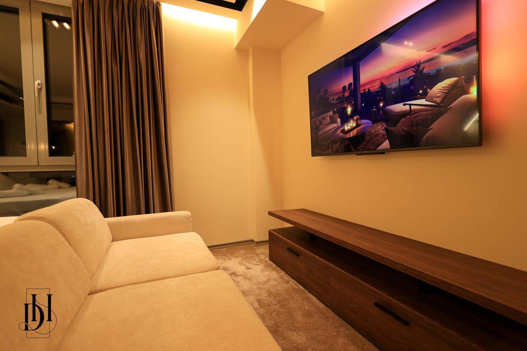 Deha Rooms & Apartments Тирана Екстер'єр фото