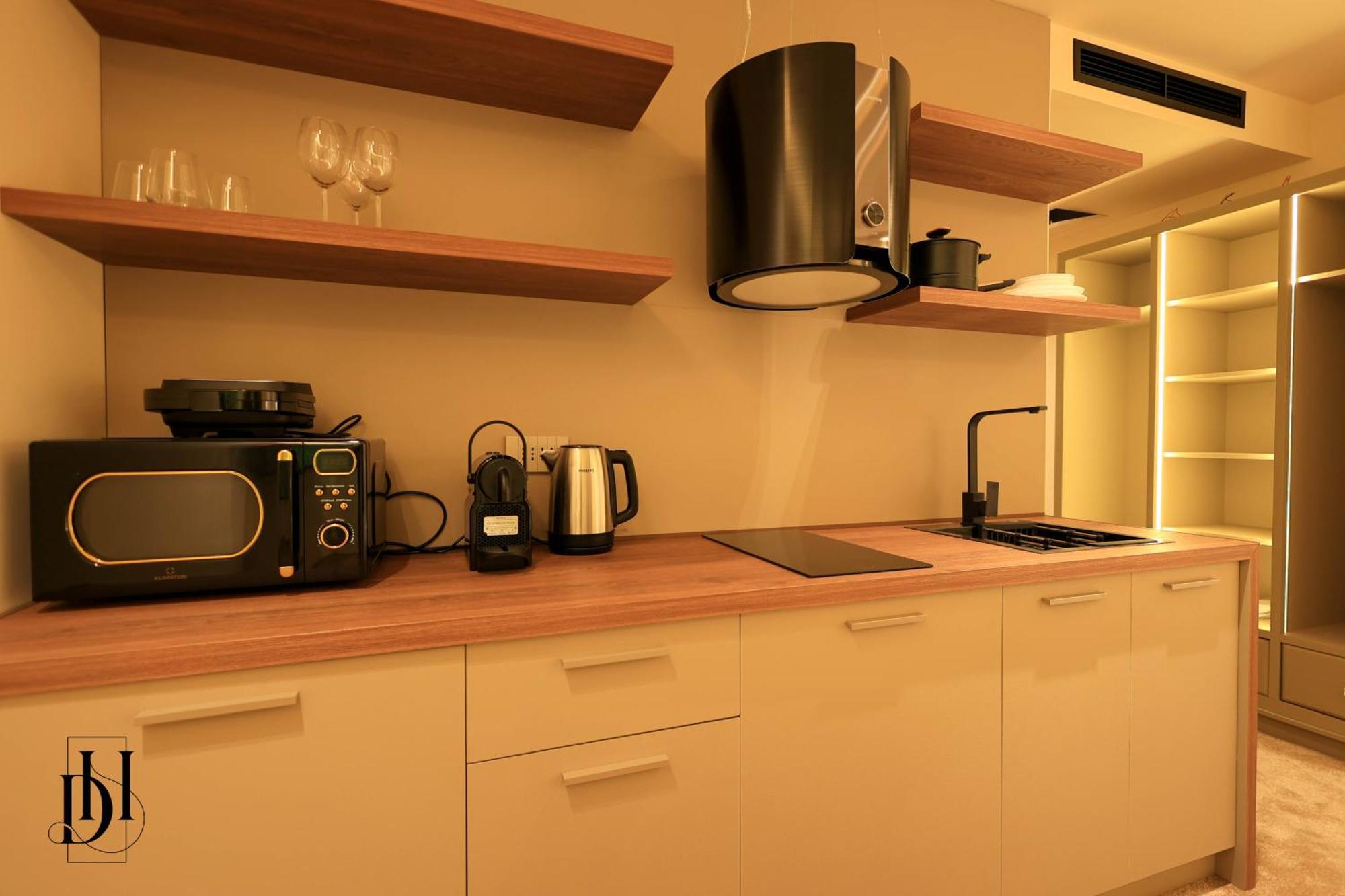 Deha Rooms & Apartments Тирана Екстер'єр фото