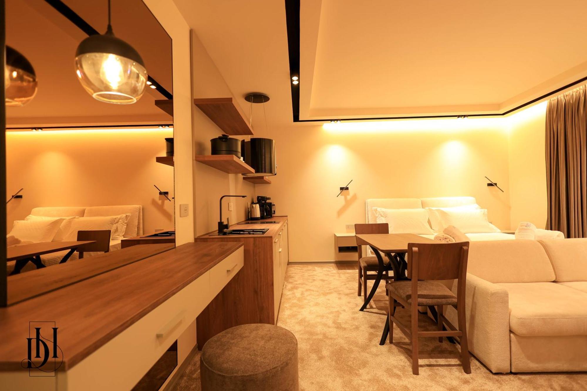 Deha Rooms & Apartments Тирана Екстер'єр фото