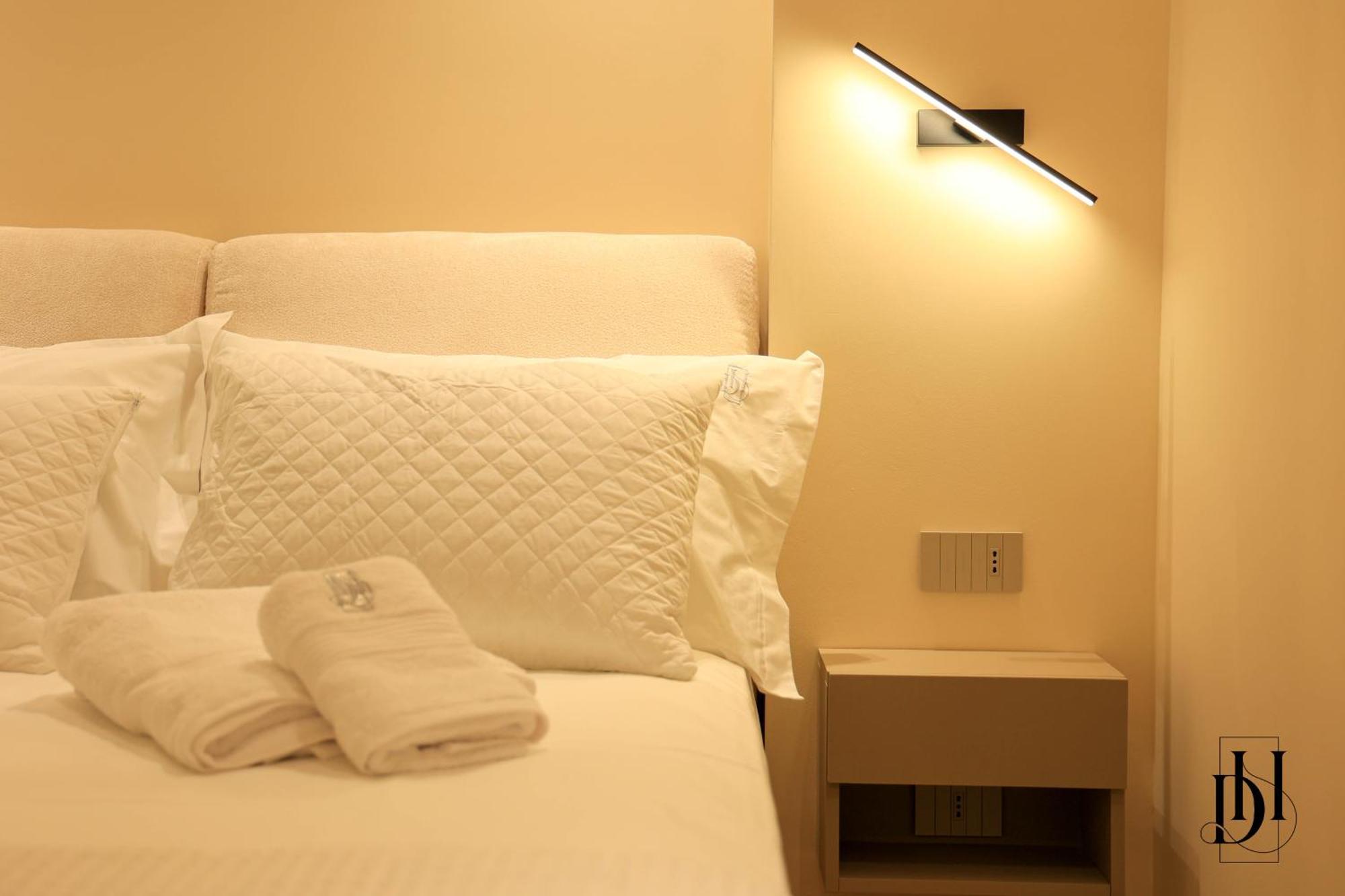 Deha Rooms & Apartments Тирана Екстер'єр фото