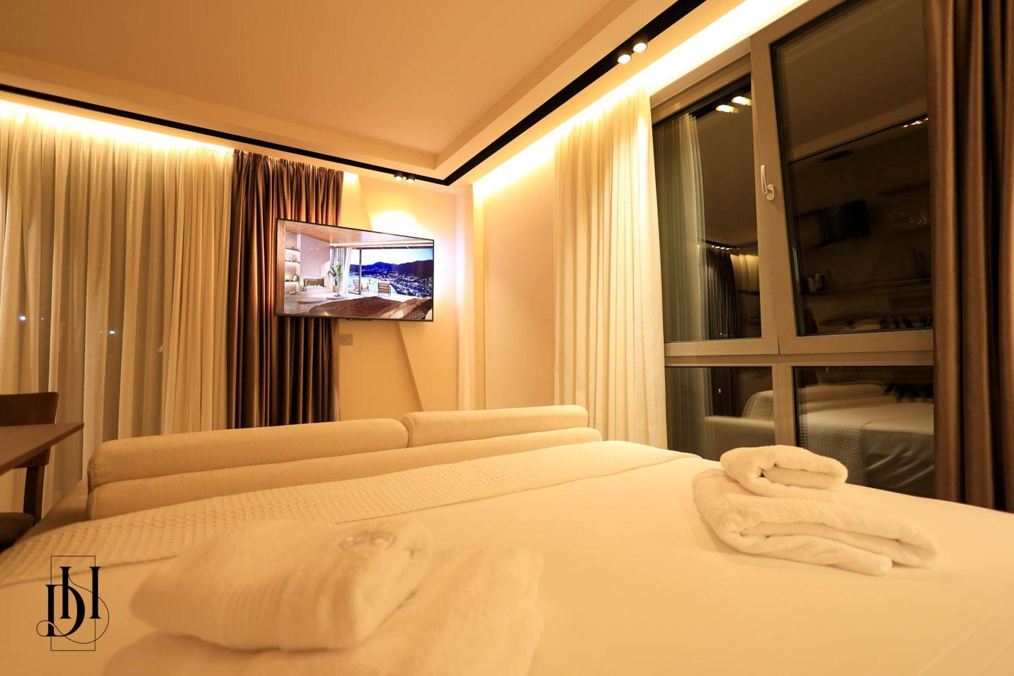 Deha Rooms & Apartments Тирана Екстер'єр фото