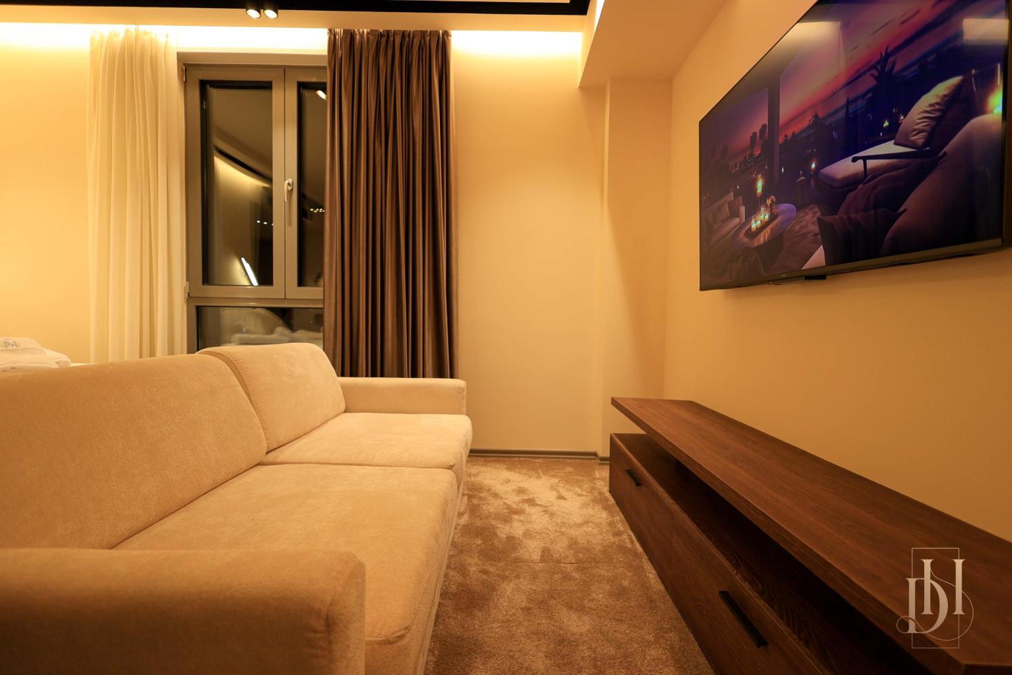 Deha Rooms & Apartments Тирана Екстер'єр фото
