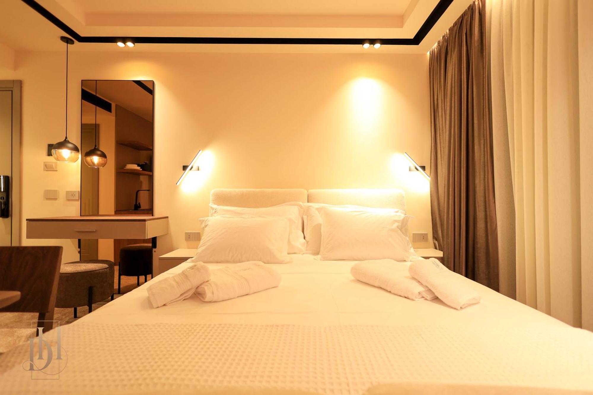 Deha Rooms & Apartments Тирана Екстер'єр фото