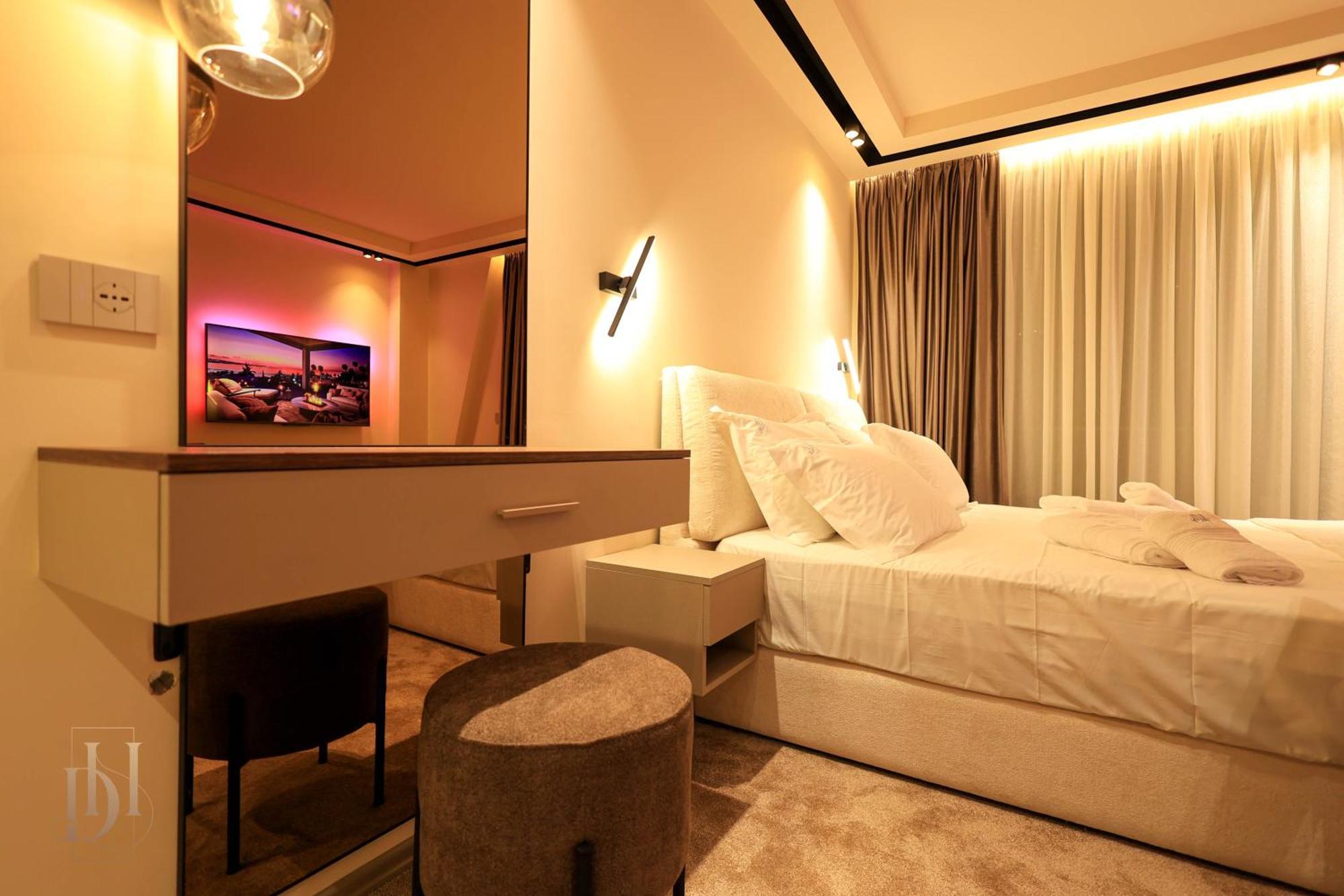 Deha Rooms & Apartments Тирана Екстер'єр фото