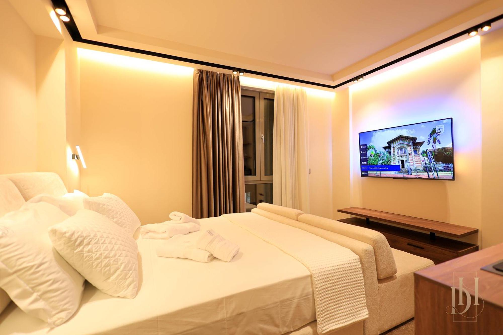 Deha Rooms & Apartments Тирана Екстер'єр фото